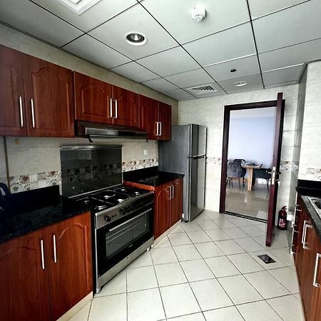 Luxury Full Sea View Flat Apartment Ajman Exterior foto