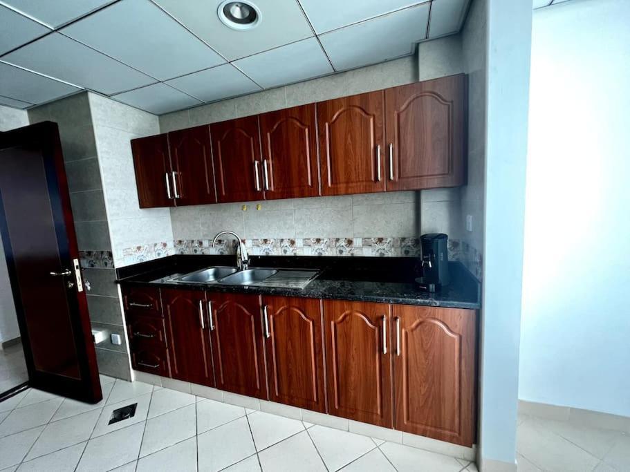 Luxury Full Sea View Flat Apartment Ajman Exterior foto